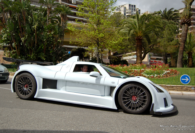 Gumpert Apollo