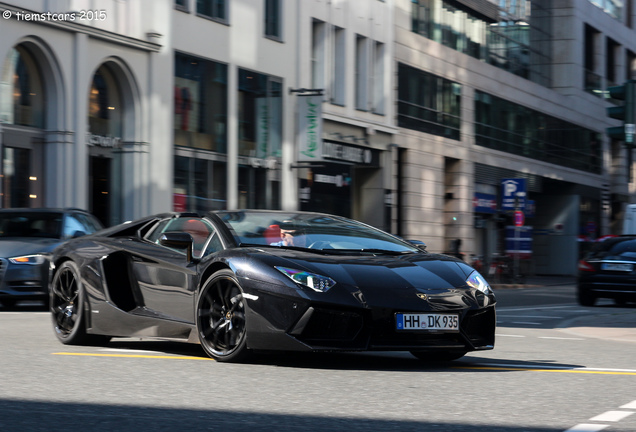 Lamborghini Aventador LP700-4 Roadster