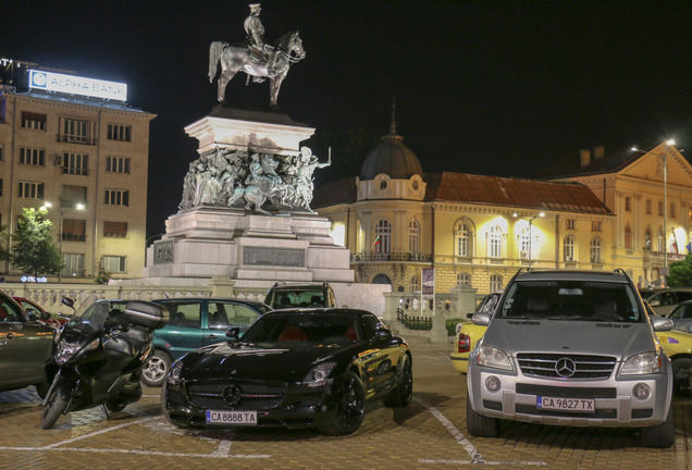 Mercedes-Benz SLS AMG