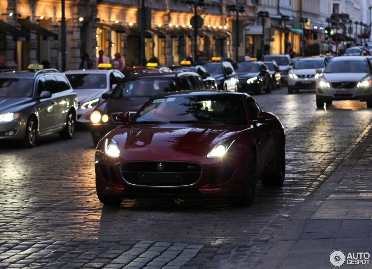 Jaguar F-TYPE S Coupé