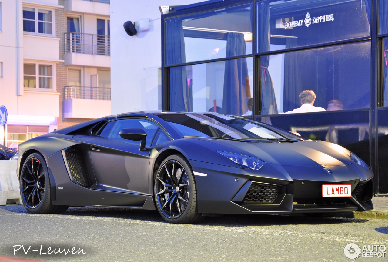 Lamborghini Aventador LP700-4 Roadster