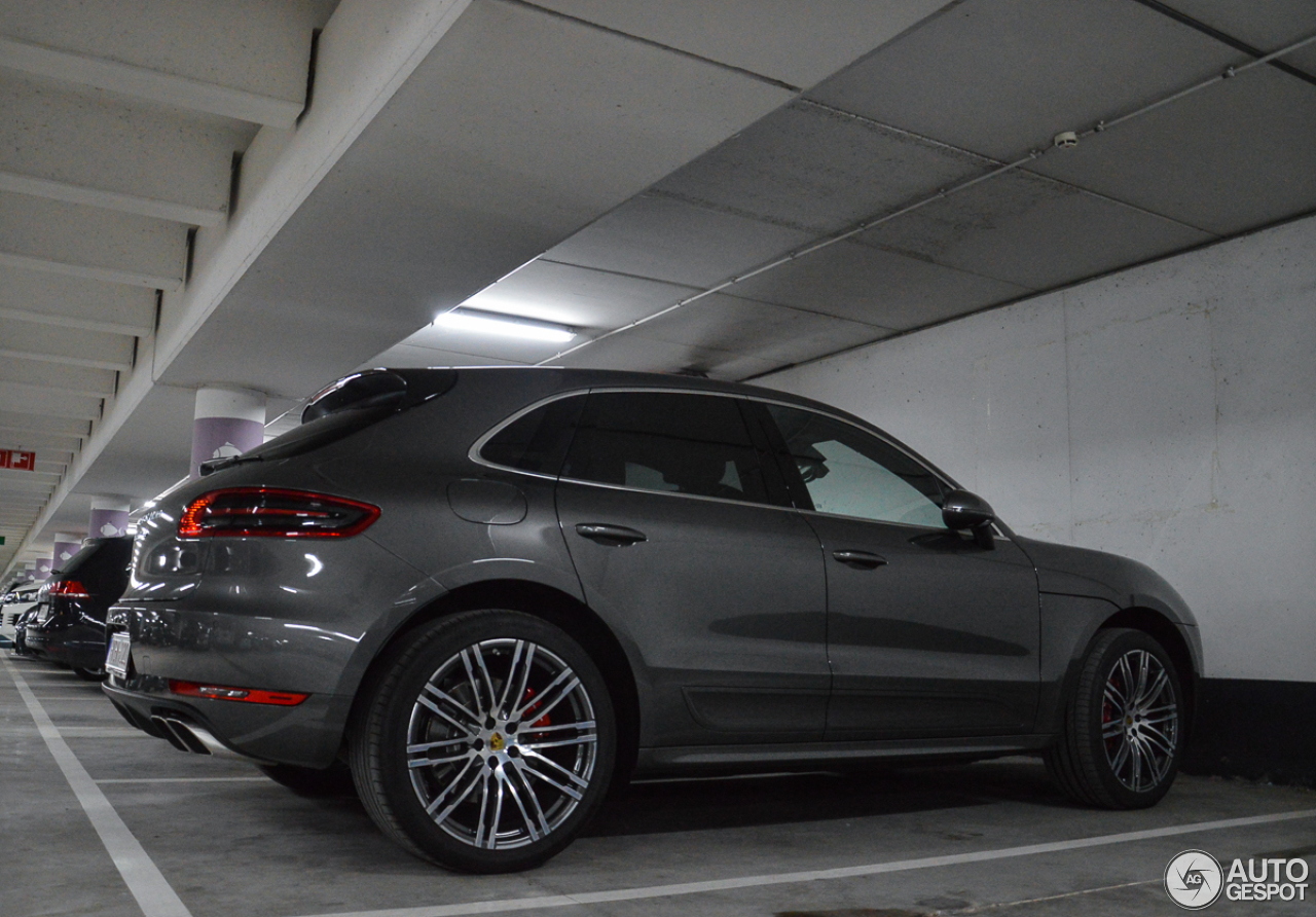 Porsche 95B Macan Turbo