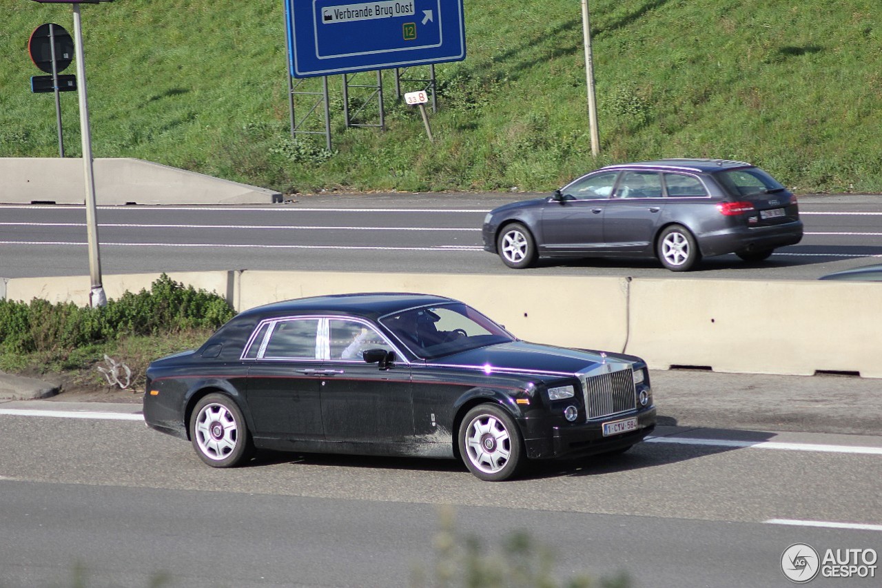 Rolls-Royce Phantom Black - 08 August 2015 - Autogespot