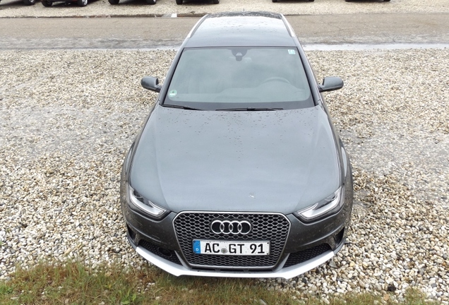 Audi RS4 Avant B8