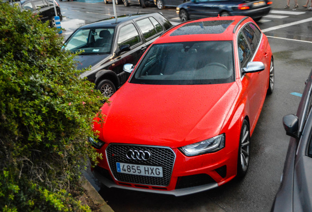 Audi RS4 Avant B8