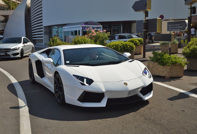 Lamborghini Aventador LP700-4