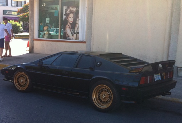 Lotus Esprit