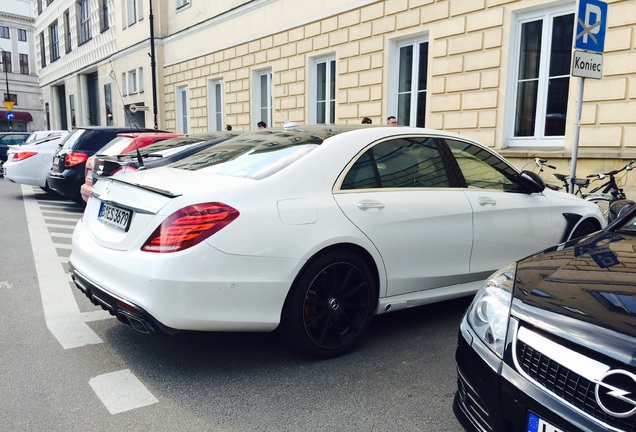 Mercedes-Benz Brabus S B63-650 V222