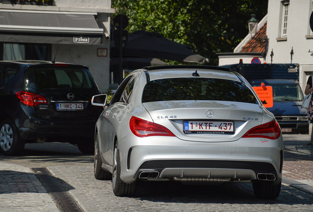 Mercedes-Benz CLA 45 AMG C117