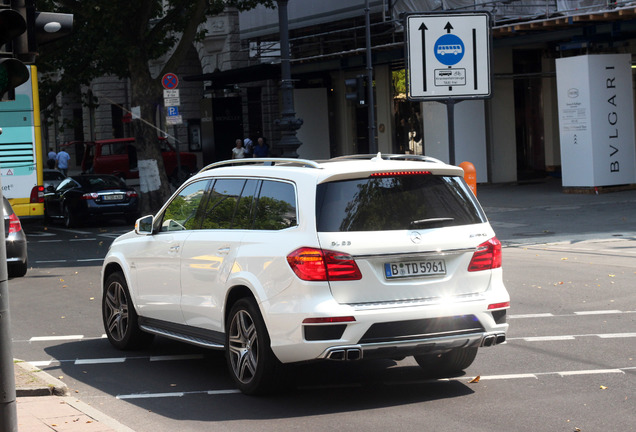 Mercedes-Benz GL 63 AMG X166