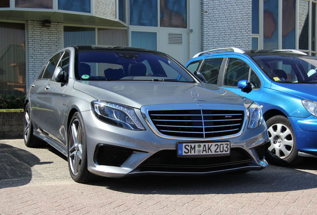 Mercedes-Benz S 63 AMG V222