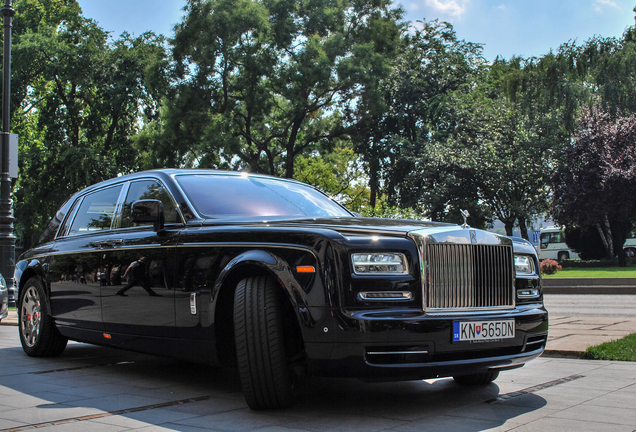 Rolls-Royce Phantom EWB Series II