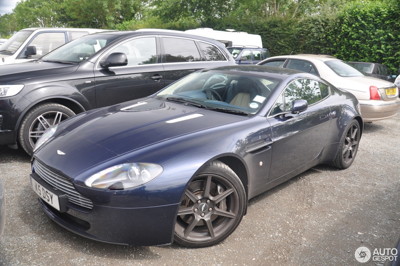 Aston Martin V8 Vantage