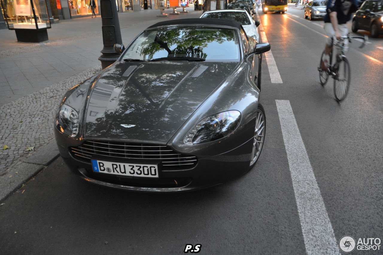 Aston Martin V8 Vantage Roadster