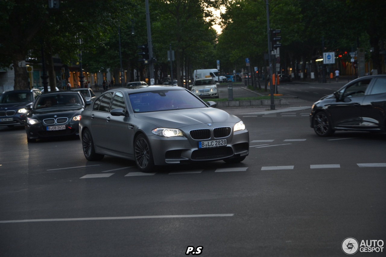 BMW M5 F10 2011