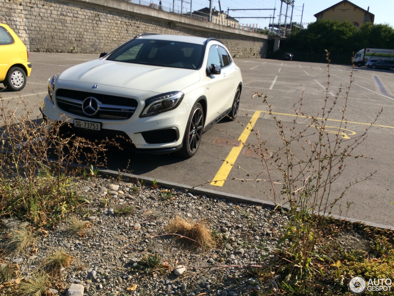 Mercedes-Benz GLA 45 AMG X156