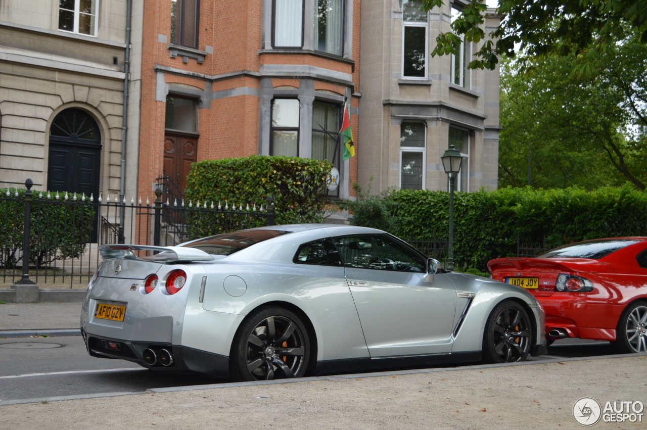 Nissan GT-R 2013