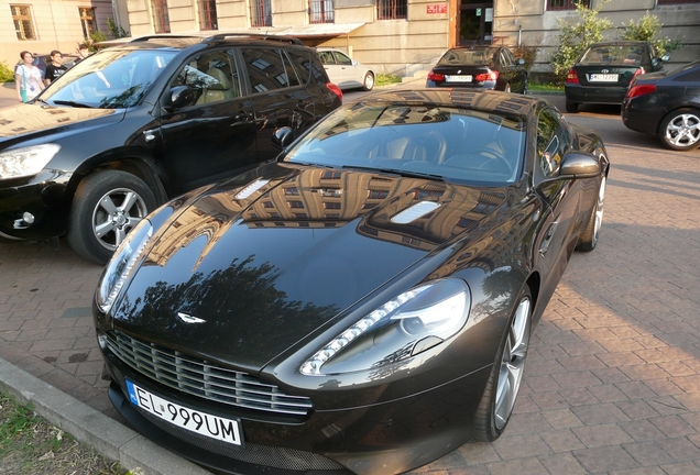 Aston Martin DB9 2013