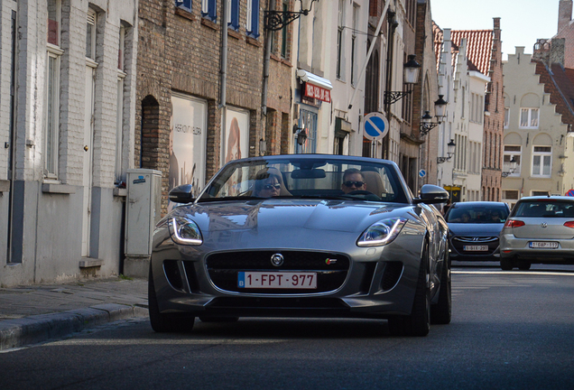 Jaguar F-TYPE S Convertible