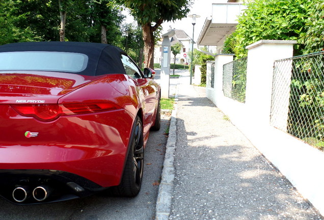 Jaguar F-TYPE S V8 Convertible