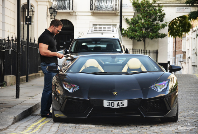 Lamborghini Aventador LP700-4 Roadster