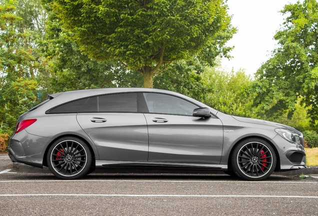 Mercedes-Benz CLA 45 AMG Shooting Brake