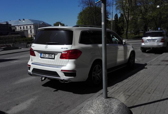 Mercedes-Benz GL 63 AMG X166