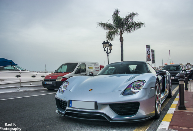 Porsche 918 Spyder Weissach Package