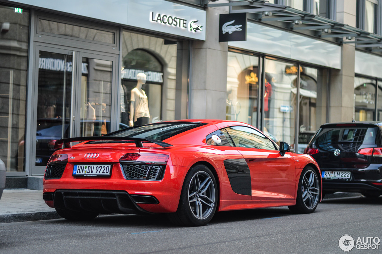 Audi R8 V10 Plus 2015