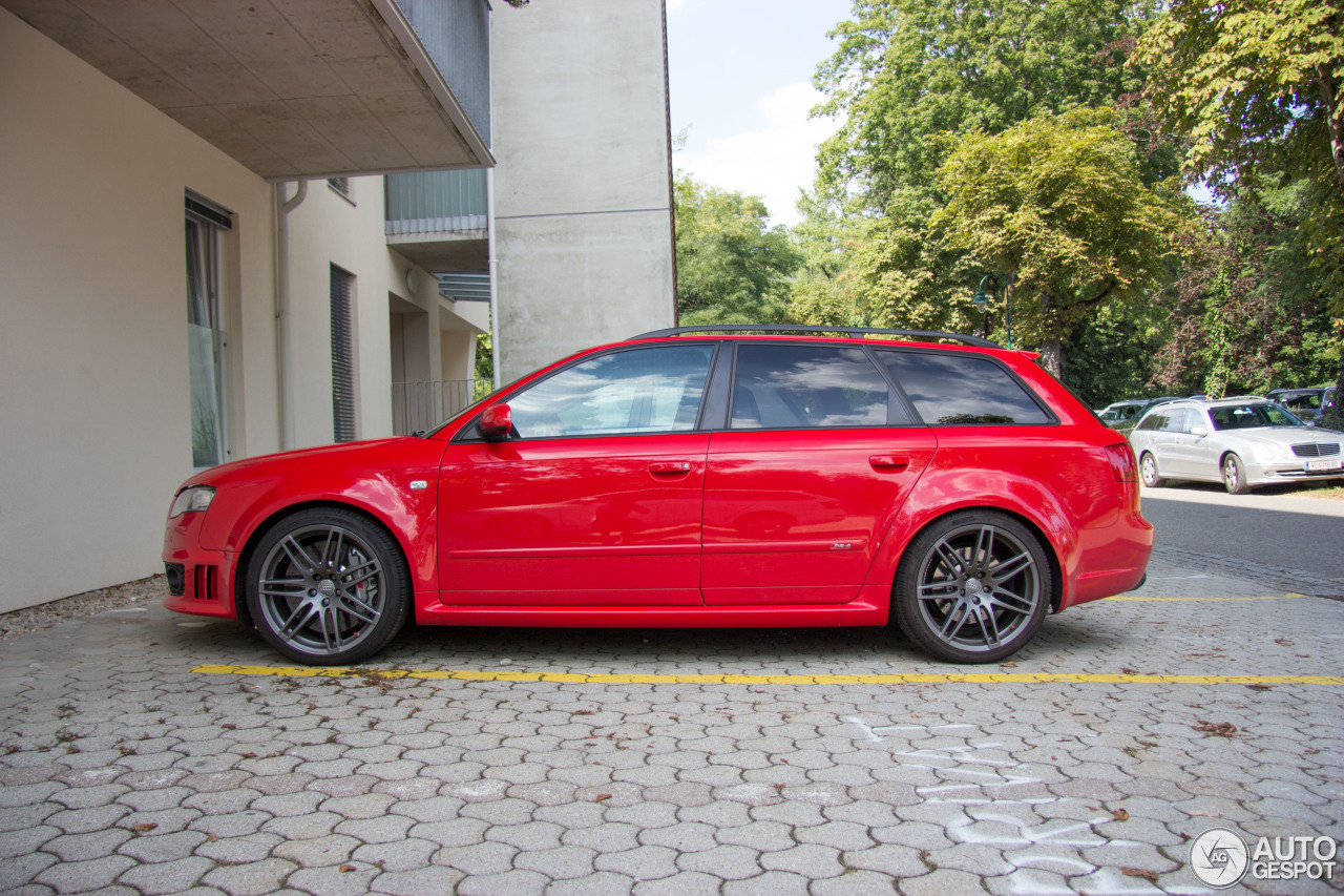 Audi RS4 Avant B7