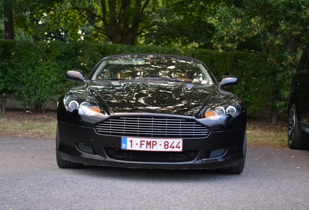 Aston Martin DB9 Volante