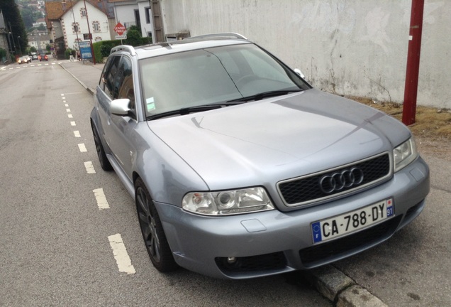 Audi RS4 Avant B5