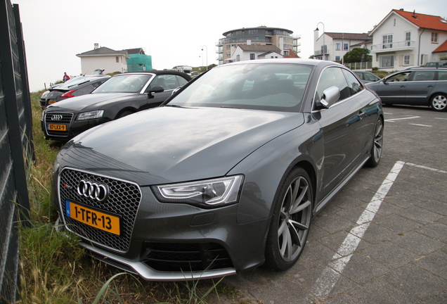 Audi RS5 B8 2012