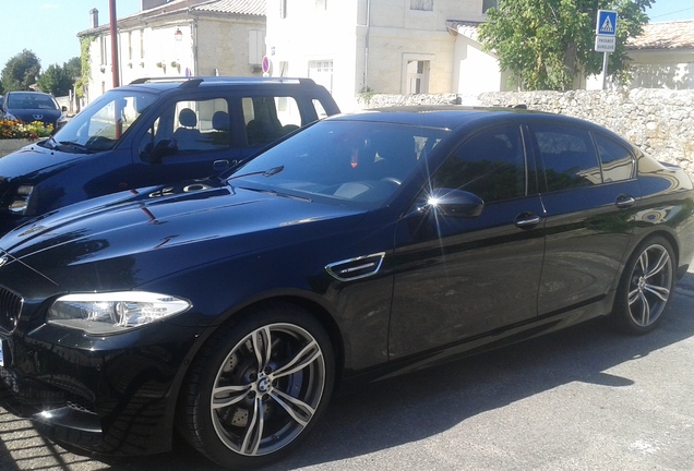 BMW M5 F10 2011