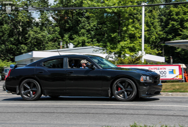 Dodge Charger SRT-8