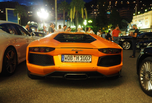 Lamborghini Aventador LP700-4