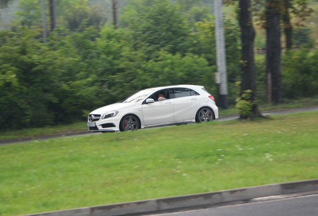 Mercedes-Benz A 45 AMG