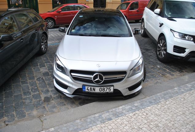 Mercedes-Benz CLA 45 AMG C117