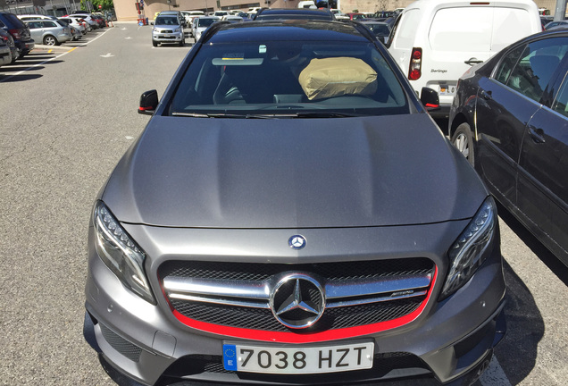 Mercedes-Benz GLA 45 AMG Edition 1