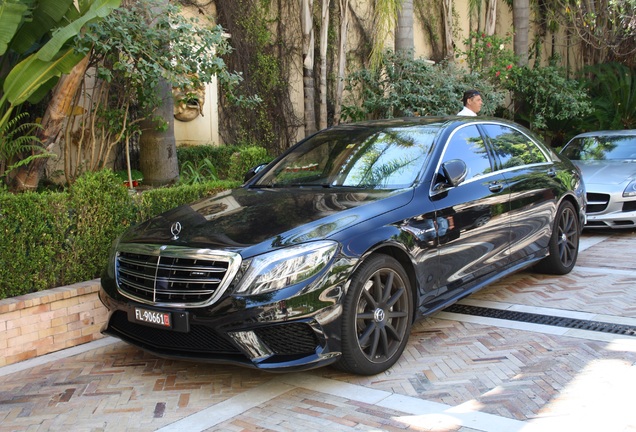 Mercedes-Benz S 65 AMG V222