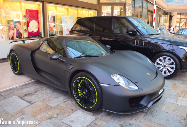 Porsche 918 Spyder Weissach Package