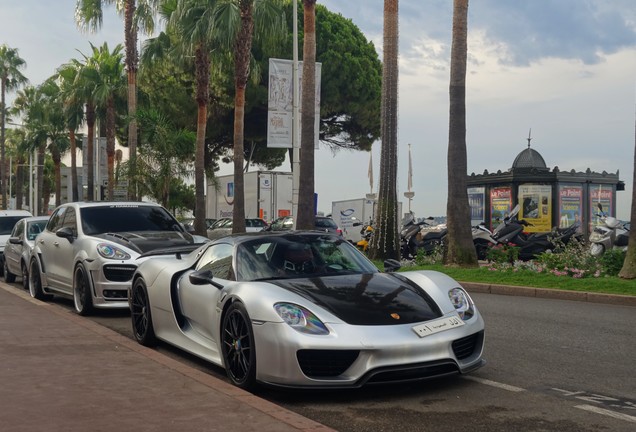 Porsche 918 Spyder Weissach Package