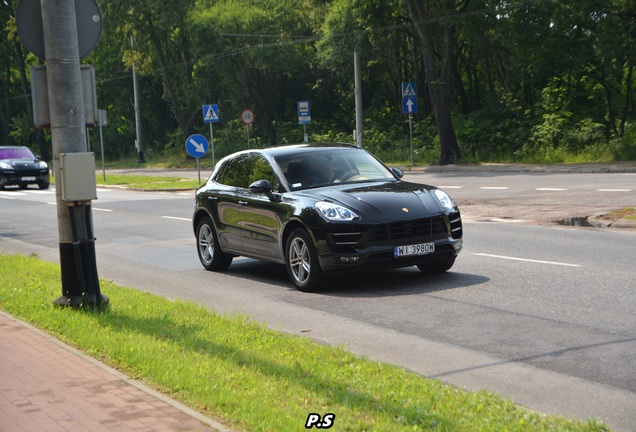 Porsche 95B Macan Turbo