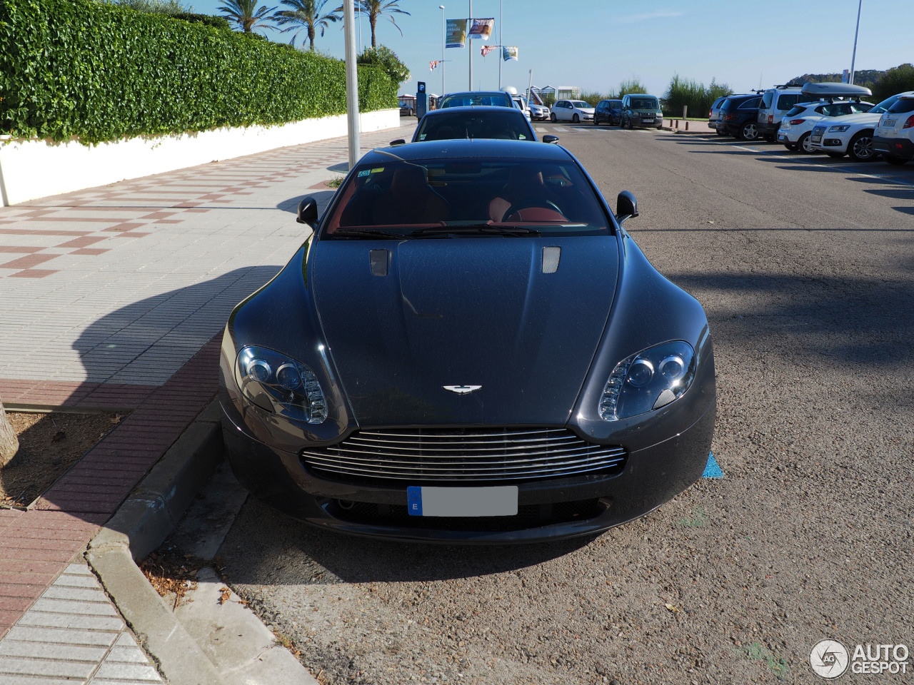 Aston Martin V8 Vantage