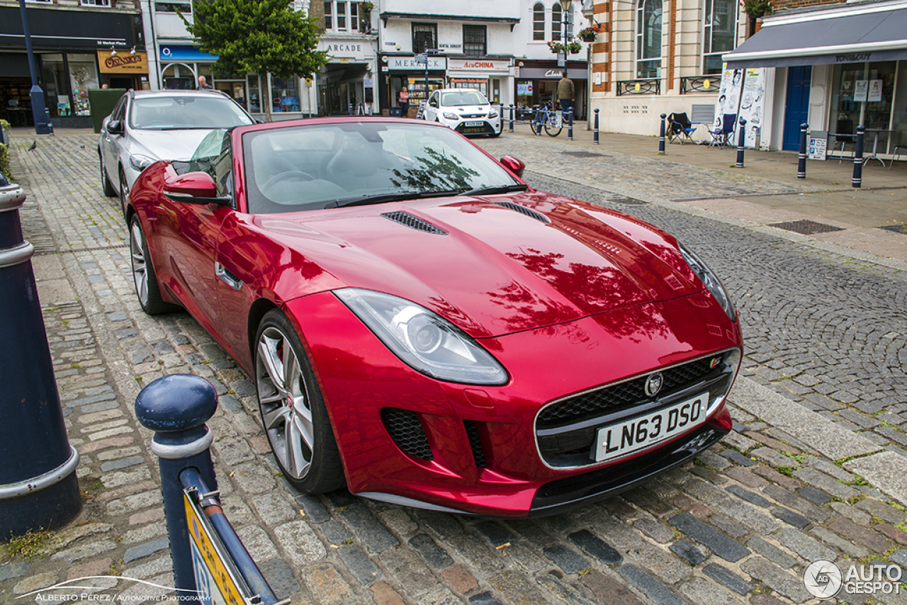 Jaguar F-TYPE S Convertible