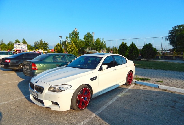 BMW M5 F10 2011