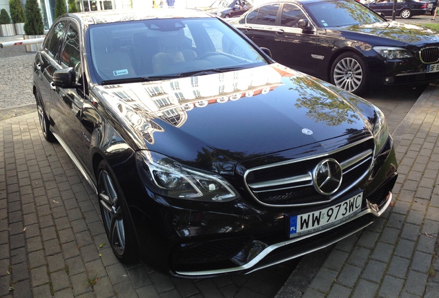 Mercedes-Benz E 63 AMG S W212