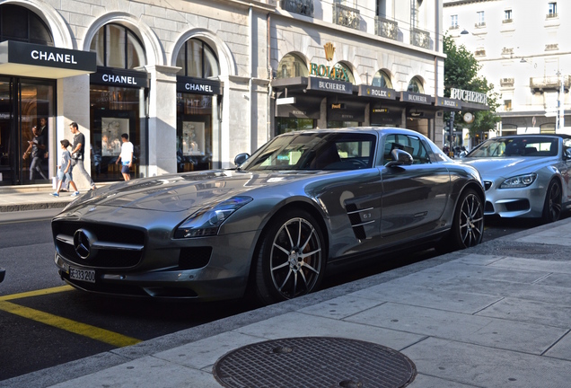 Mercedes-Benz SLS AMG