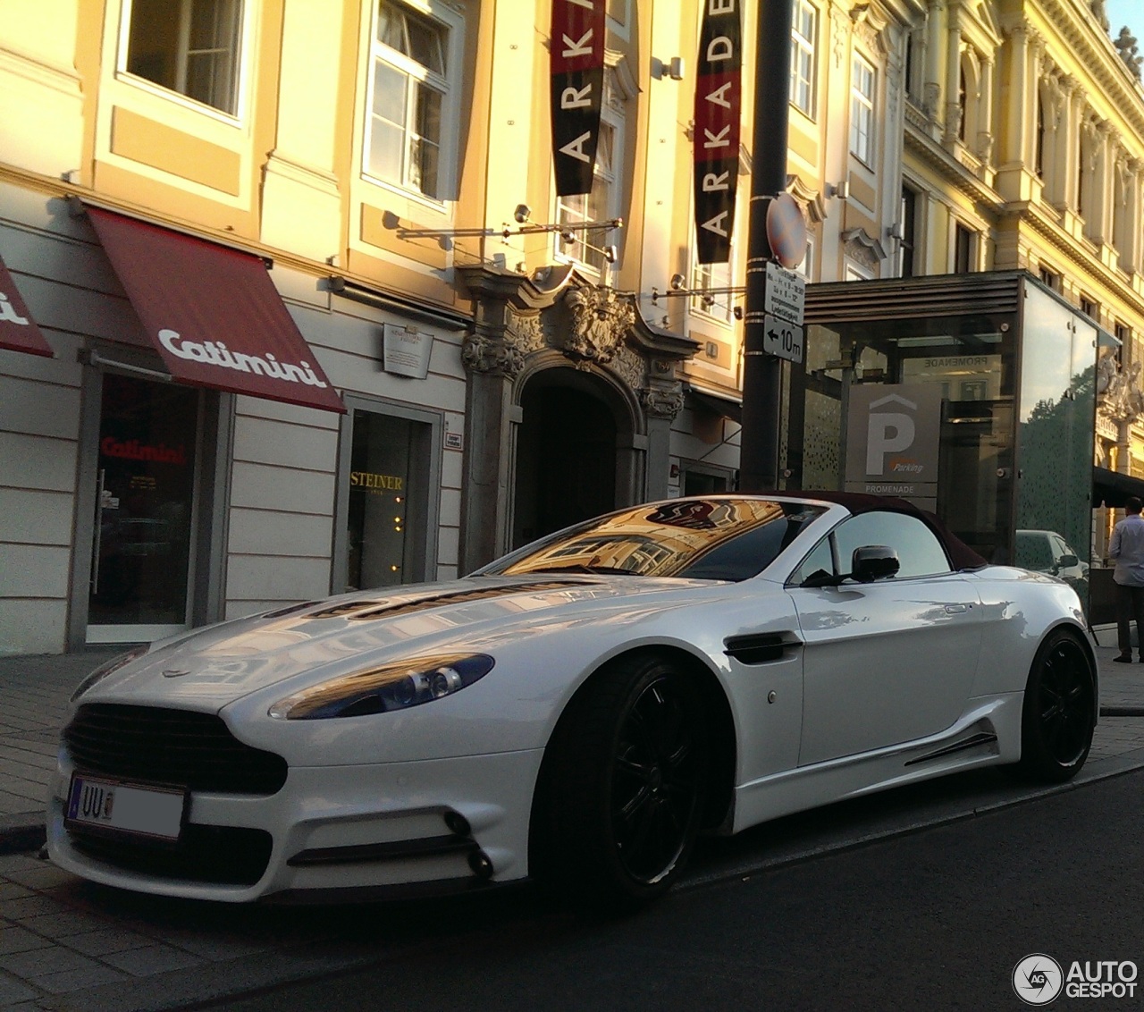 Aston Martin Mansory V8 Vantage Roadster