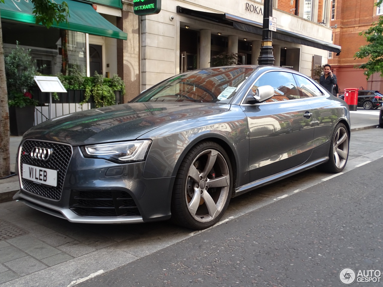 Audi RS5 B8 2012